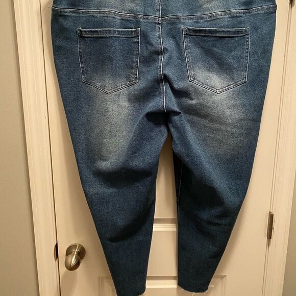 Eloquii Two Tone Jeans NWT - Picture 5 of 5